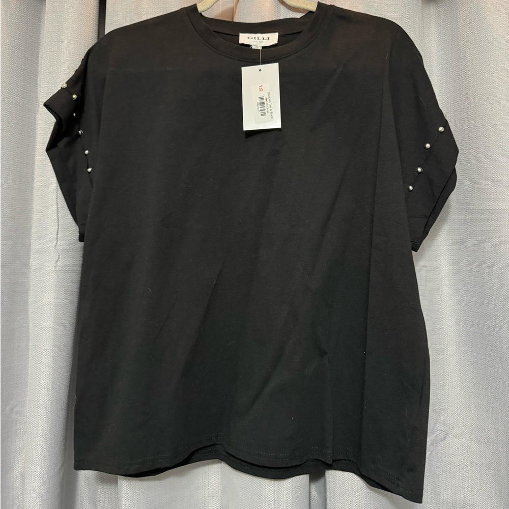 NWT Gilli Studded Black Tee - S
